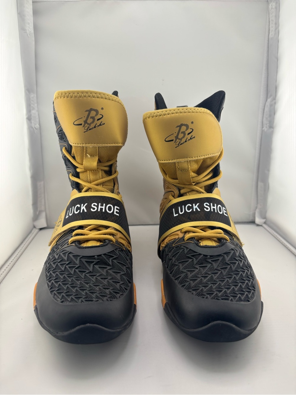 Lucky Boxing Shoes Men's Size 8 Lightweight Training Ring Shoes